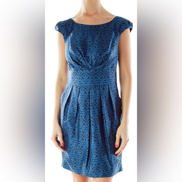 Banana Republic Dresses & Skirts - Banana Republic 100% Silk Blue Black Pleated Cap Sleeve Lined Dress size 2